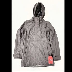 The North Face Women’s Resolve Parka II